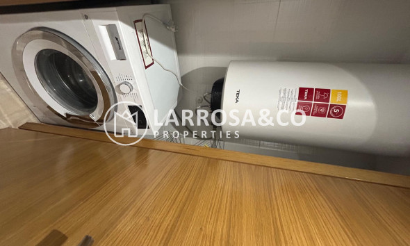 Resale - Apartment - Torrevieja - Playa del cura