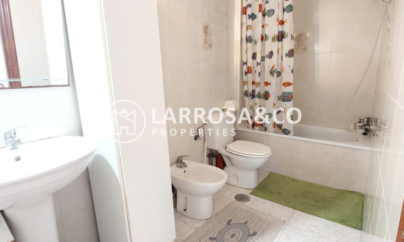 Resale - Apartment - Torrevieja - Estacion de autobuses