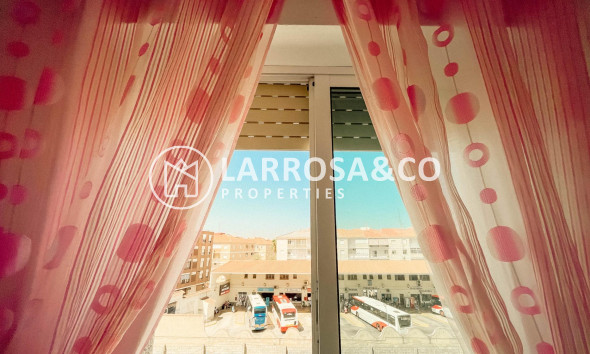 Resale - Apartment - Torrevieja - Estacion de autobuses