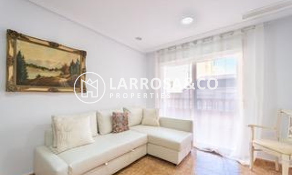 Resale - Apartment - Torrevieja - Playa del cura