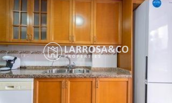 Resale - Apartment - Torrevieja - Playa del cura