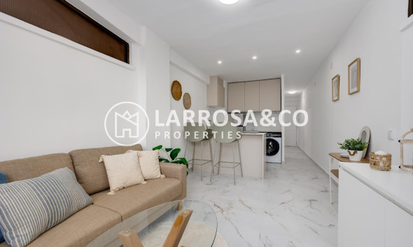 Resale - Apartment - Torrevieja - Cabo cervera