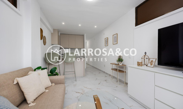 Resale - Apartment - Torrevieja - Cabo cervera