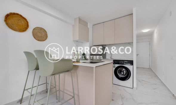 Resale - Apartment - Torrevieja - Cabo cervera