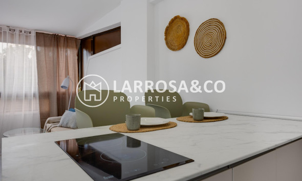 Resale - Apartment - Torrevieja - Cabo cervera