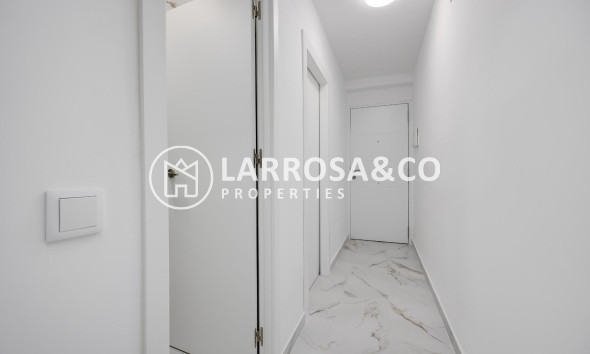 Resale - Apartment - Torrevieja - Cabo cervera