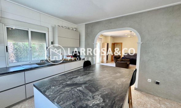 A Vendre - Villa - Dolores - CMNO. ESCORREDOR