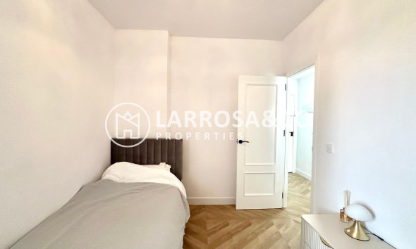 Вторичный рынок - Квартира - Торревьеха - Centro