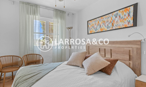 Resale - Bungalow - Torrevieja - Costa Blanca