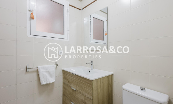 Resale - Apartment - San Miguel de Salinas