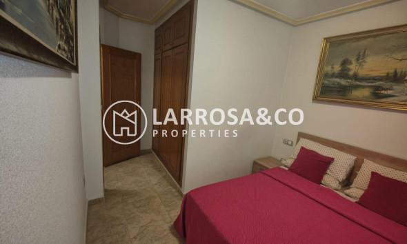 Resale - Apartment - Torrevieja - La Mata