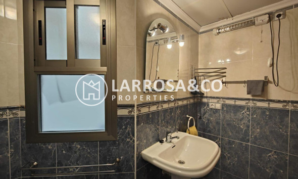 Resale - Apartment - Torrevieja - La Mata