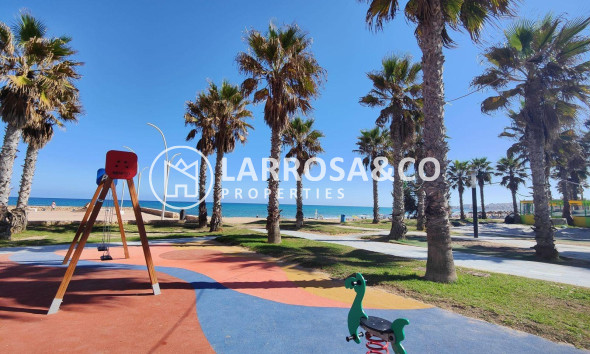 Resale - Apartment - Torrevieja - La Mata