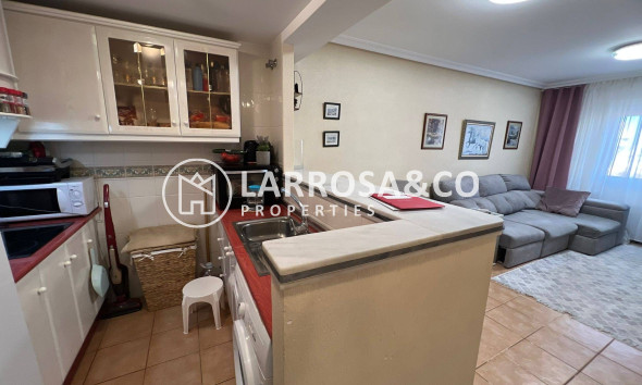 Resale - Apartment - Torrevieja - Aguas Nuevas