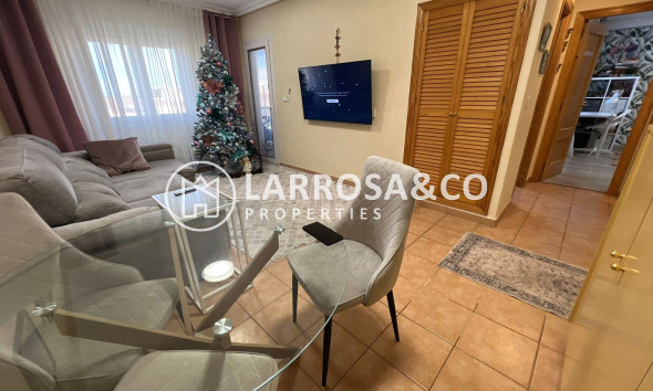 Resale - Apartment - Torrevieja - Aguas Nuevas
