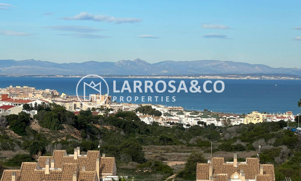 Resale - Apartment - Torrevieja - Aguas Nuevas