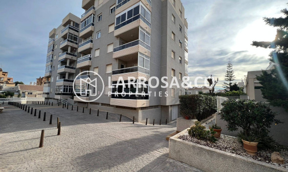 Resale - Apartment - Torrevieja - Aguas Nuevas