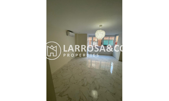 Resale - Apartment - Torrevieja - Costa Blanca