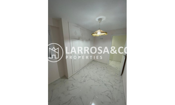 Resale - Apartment - Torrevieja - Costa Blanca