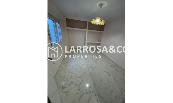 Resale - Apartment - Torrevieja - Costa Blanca