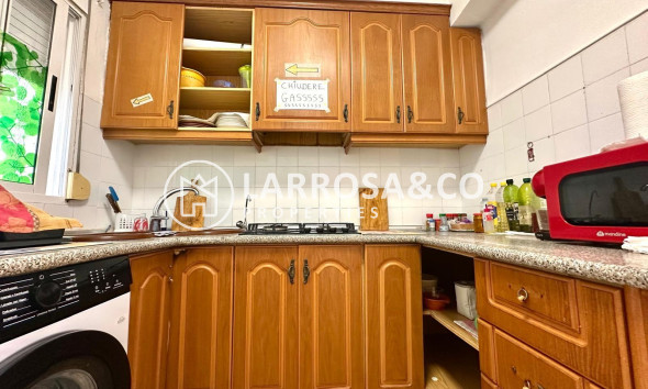 Resale - Apartment - Torrevieja - Estacion de autobuses