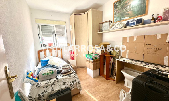 Resale - Apartment - Torrevieja - Estacion de autobuses