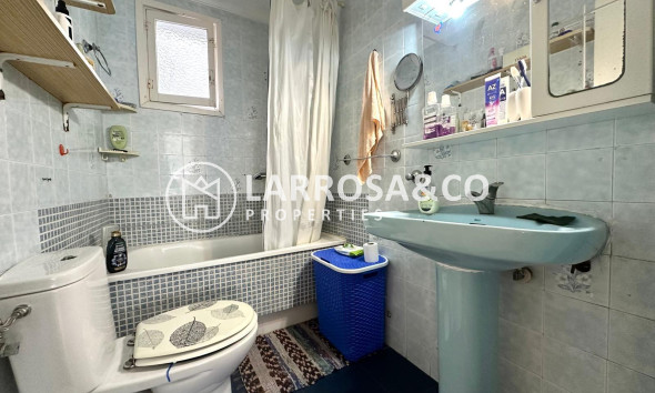 Resale - Apartment - Torrevieja - Estacion de autobuses