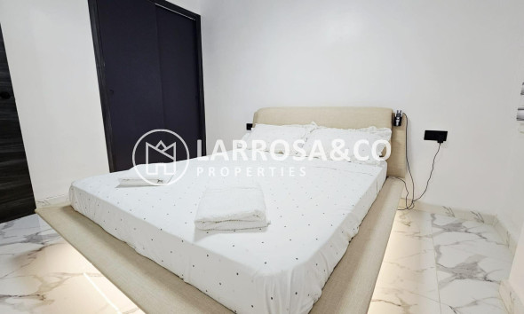 Reventa - Apartamento - Torrevieja - Acequion