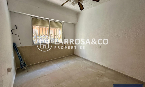 Reventa - Apartamento - Torrevieja - Centro