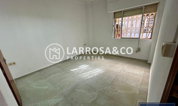 Reventa - Apartamento - Torrevieja - Centro