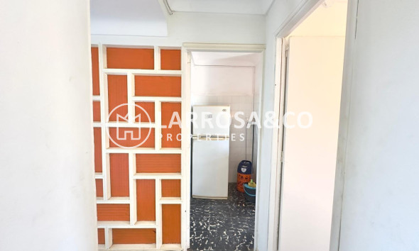 Resale - Apartment - Torrevieja - Zona los Frutales