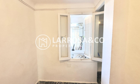 Resale - Apartment - Torrevieja - Zona los Frutales