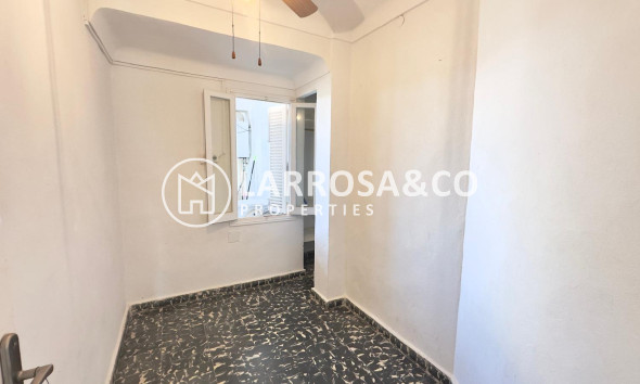 Resale - Apartment - Torrevieja - Zona los Frutales