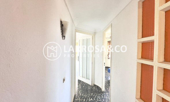 Resale - Apartment - Torrevieja - Zona los Frutales