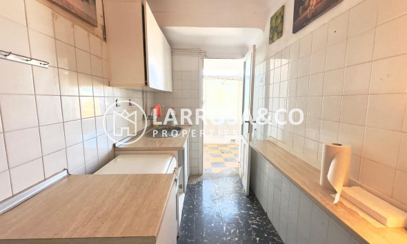 Resale - Apartment - Torrevieja - Zona los Frutales