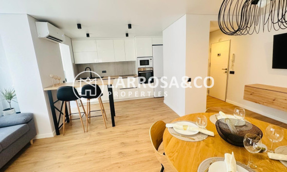 Resale - Apartment - Torrevieja - Playa del cura