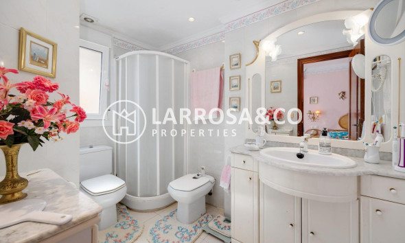 Resale - Apartment - Torrevieja - Cabo cervera