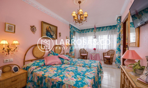 Resale - Apartment - Torrevieja - Cabo cervera