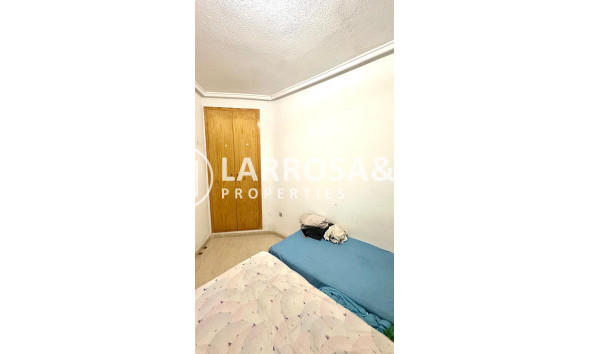 Herverkoop - Apartment - Torrevieja - Estacion de autobuses