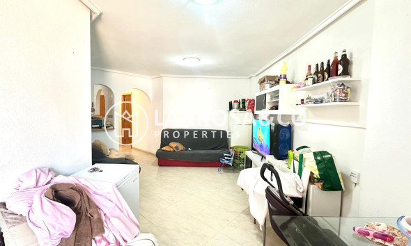 Herverkoop - Apartment - Torrevieja - Estacion de autobuses