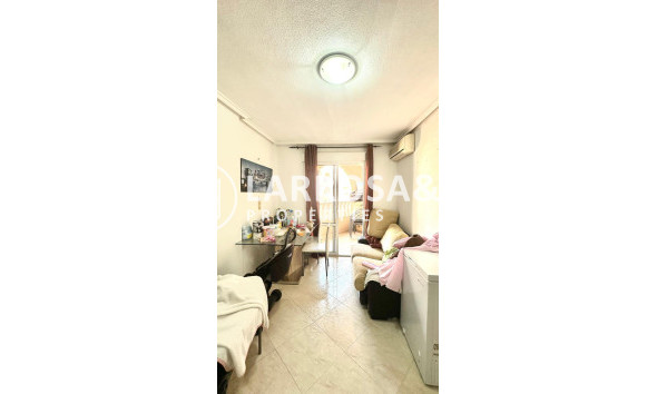 Herverkoop - Apartment - Torrevieja - Estacion de autobuses