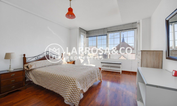 Reventa - Apartamento - Torrevieja - Centro