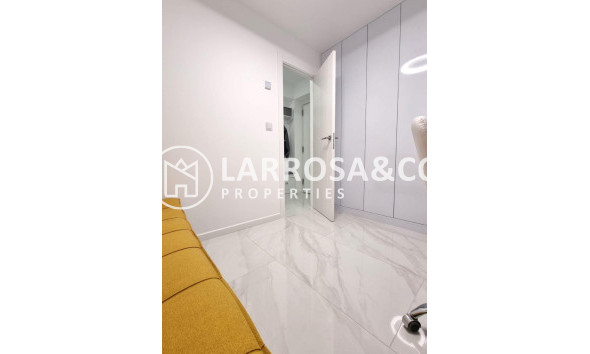 Reventa - Apartamento - Torrevieja - Centro