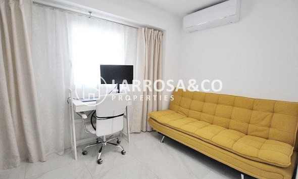 Вторичный рынок - Квартира - Торревьеха - torrevieja