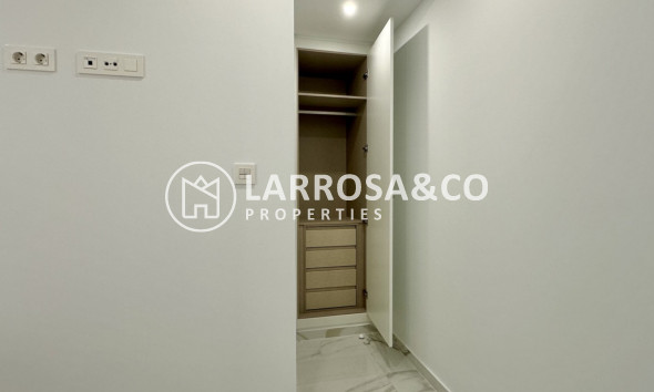 Resale - Apartment - Torrevieja - Costa Blanca