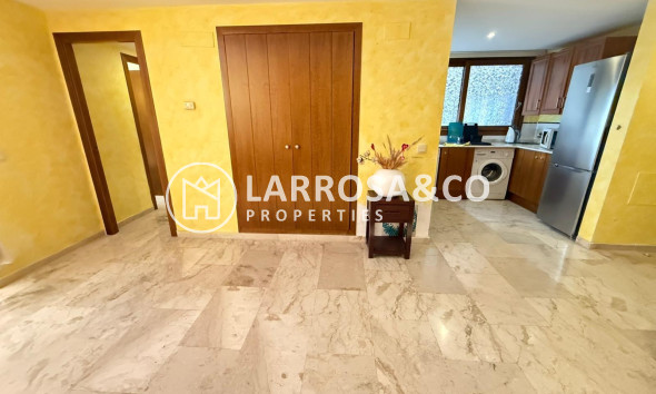 Resale - Apartment - Torrevieja - Punta Prima