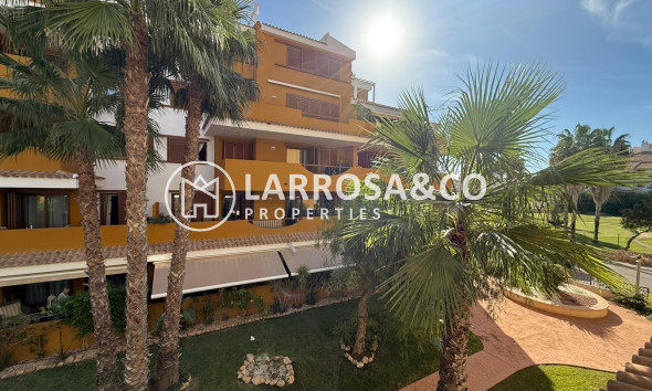 Resale - Apartment - Torrevieja - Punta Prima