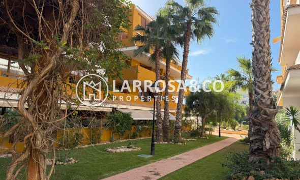 Resale - Apartment - Torrevieja - Punta Prima