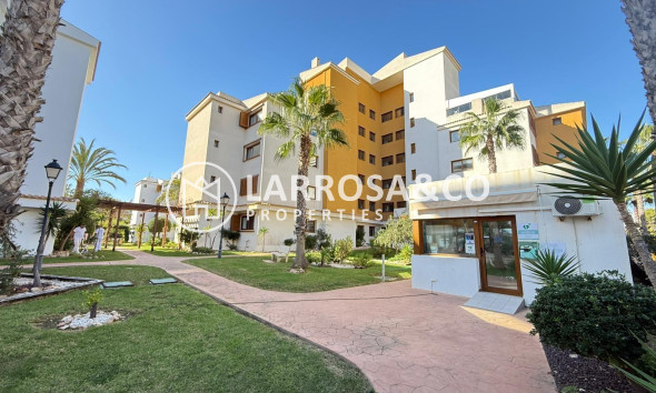 Resale - Apartment - Torrevieja - Punta Prima