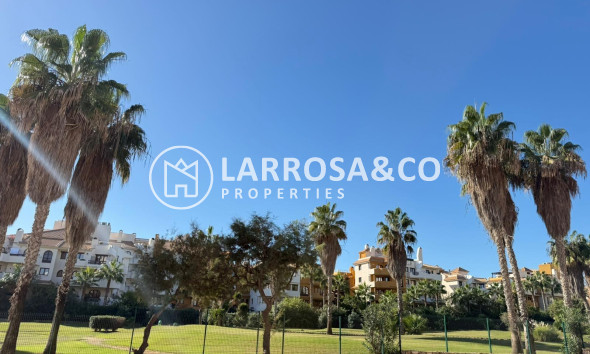 Resale - Apartment - Torrevieja - Punta Prima